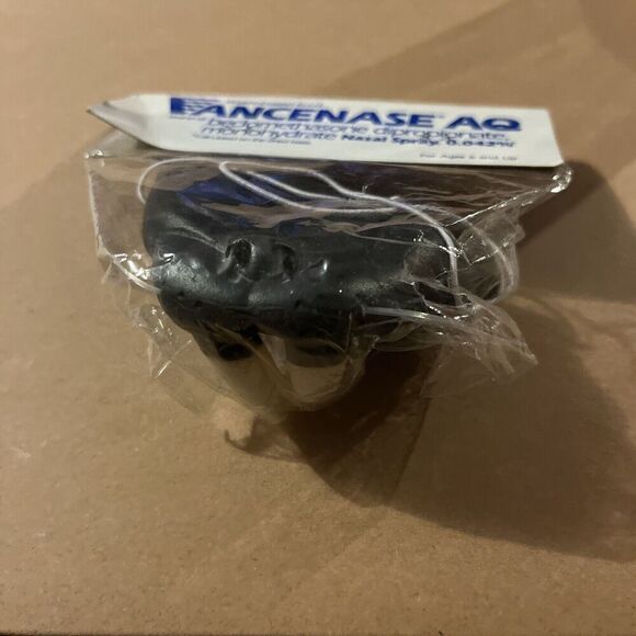 PHARAMACEUTICAL ADVERTISING Nasal Spray VANCENASE AQ Walrus Nose Face PROMO - Picture 1 of 5